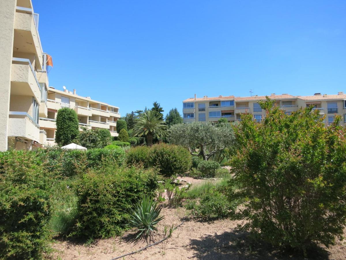 Studio B Front De Mer Saint-Raphael  Exterior photo